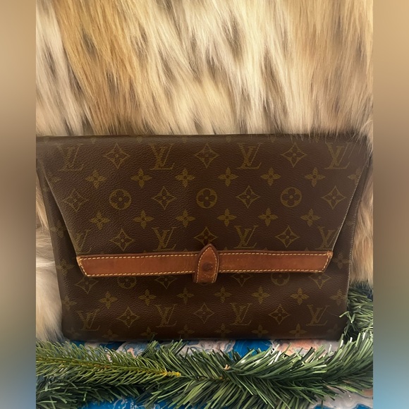 💎 Vintage Louis Vuitton Monogram Fold over large clutch - posh authenticated - Picture 1 of 14